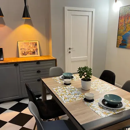 Apartament Przy Ratuszu Апартаменты